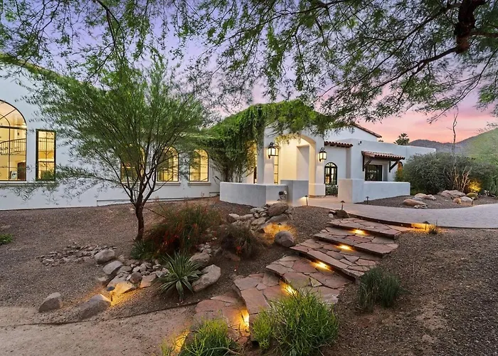 Luxury Pv Estate | Pool + Mountain Views | 30+ Day Dom wakacyjny *