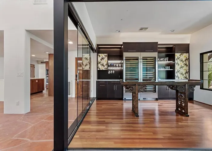 Dom wakacyjny Luxury Pv Estate | Pool + Mountain Views | 30+ Day *