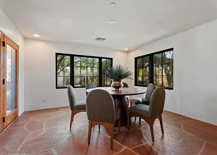 Luxury Pv Estate | Pool + Mountain Views | 30+ Day Dom wakacyjny